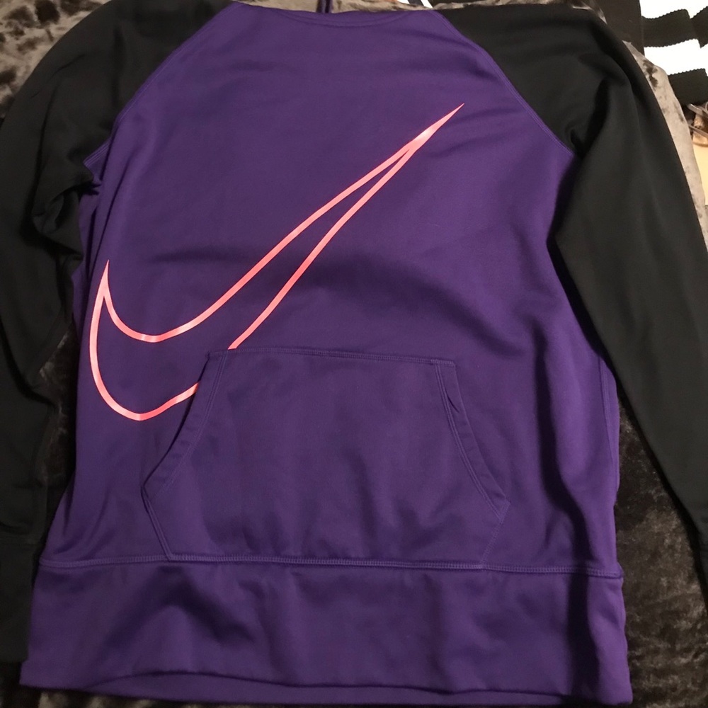Nike sweatshirt
